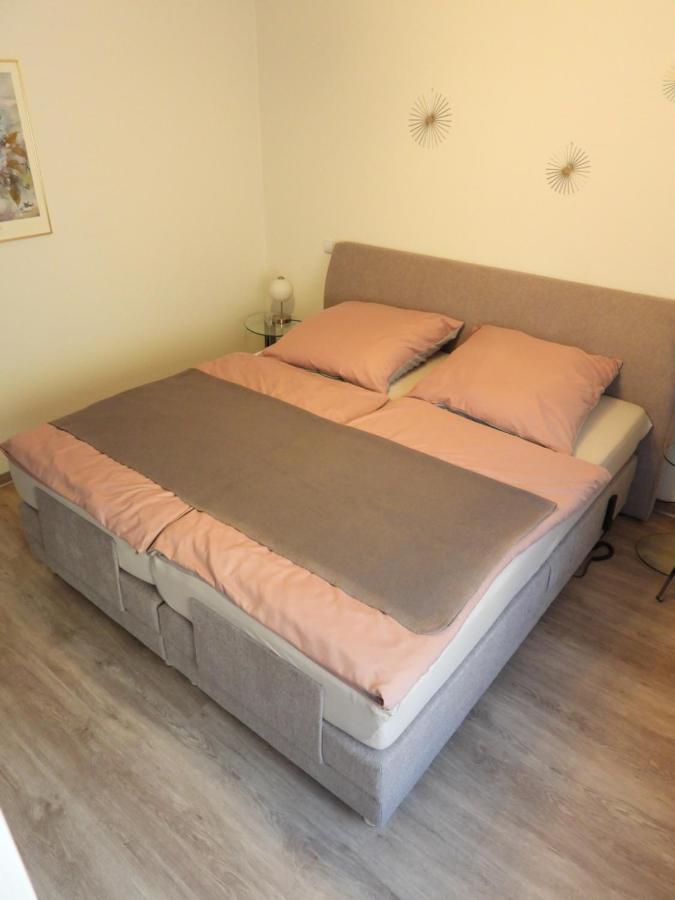 Ferienwohnung "Off Born" Familie Bremm Zell an der Mosel Exterior foto