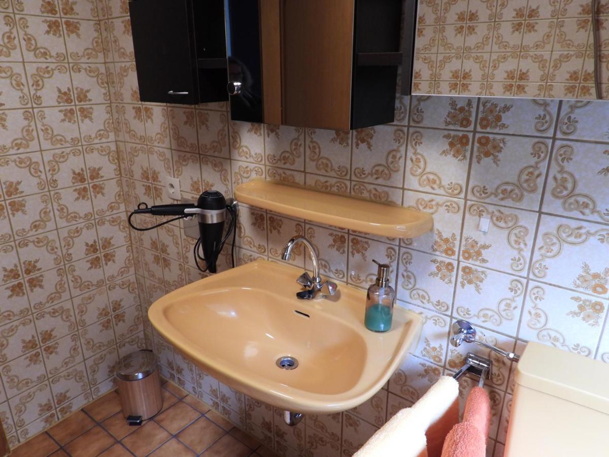 Ferienwohnung "Off Born" Familie Bremm Zell an der Mosel Exterior foto